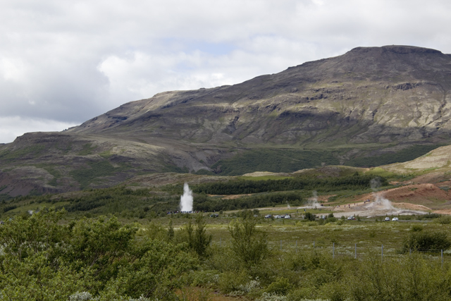 2011-07-08_12-59-11 island.jpg - Strokkur